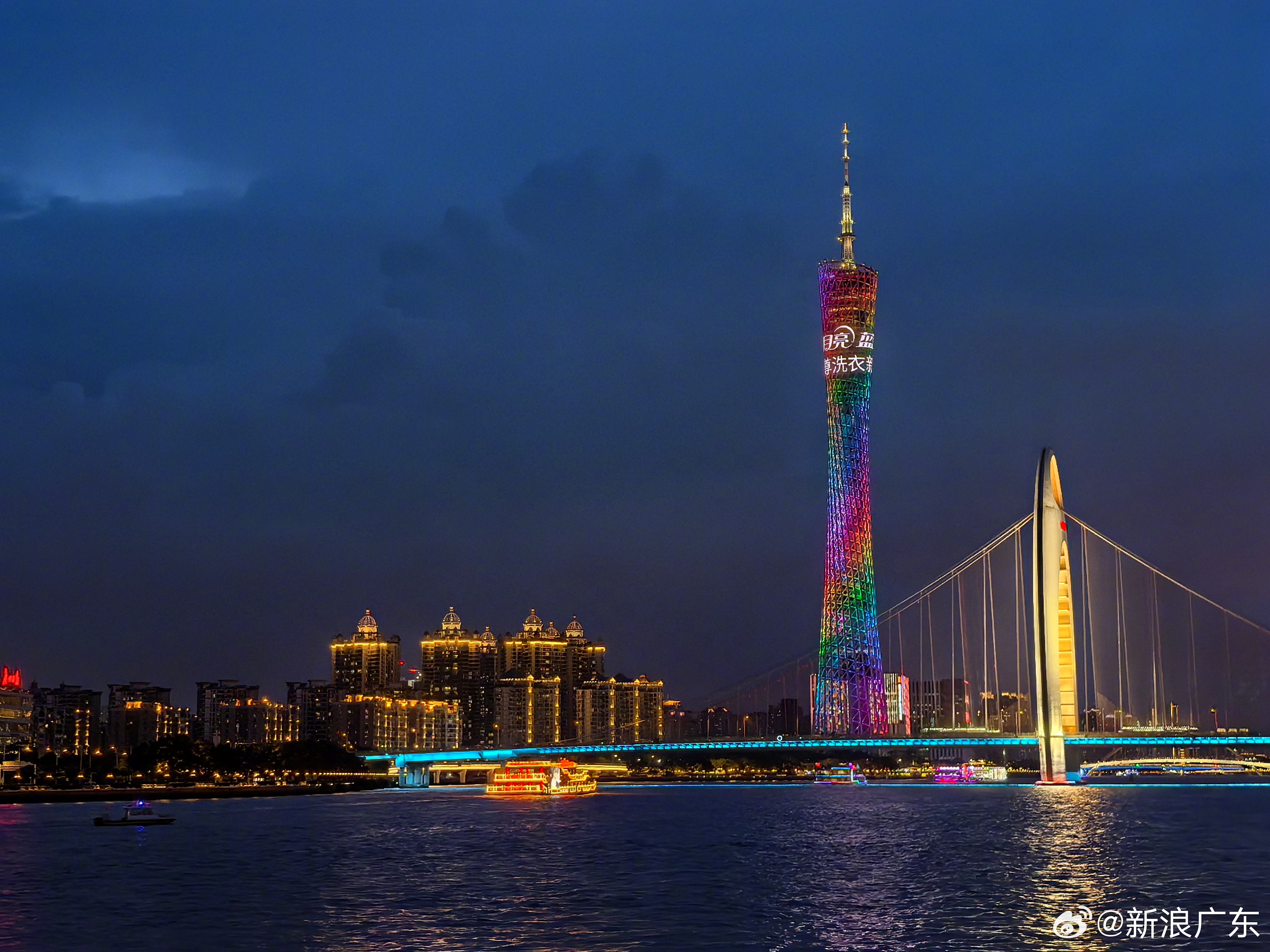 广东小巷美食秘境，一家特色小店的独特风味